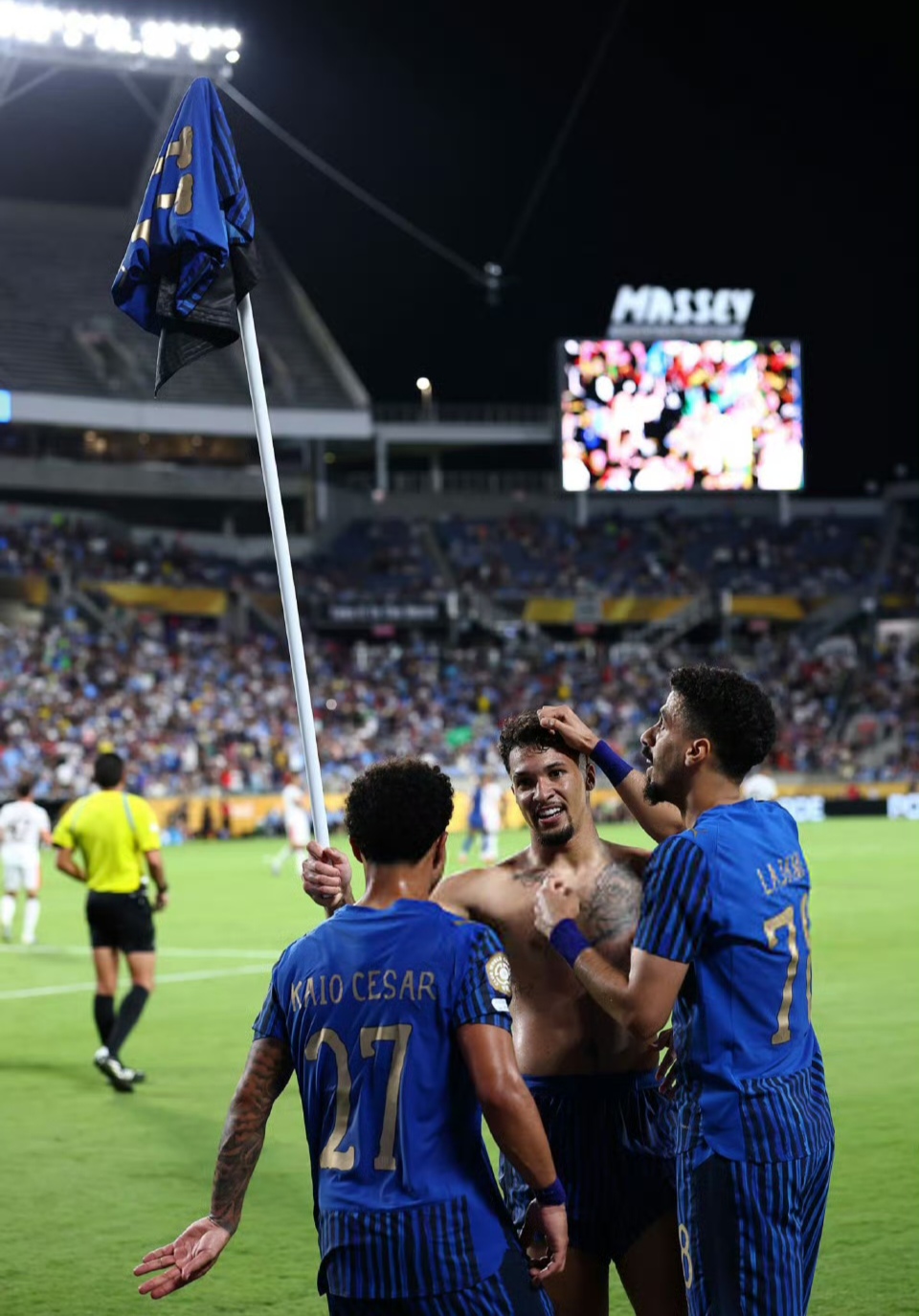 拜仁鏖战国际米兰,C罗状态火热 拜仁鏖战国际米兰,C罗状态火热