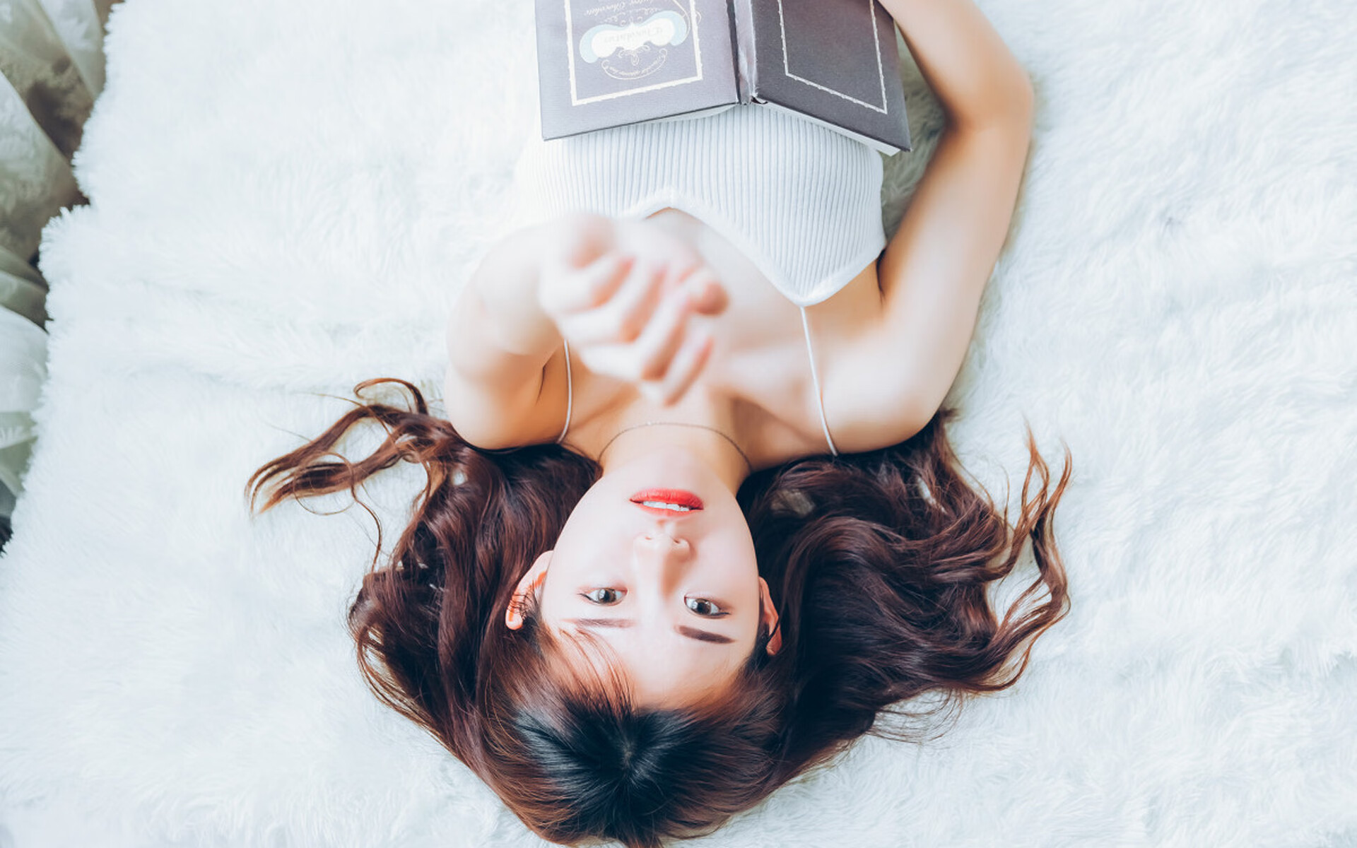 西甲国家德比之夜,当马克西的里程碑照见足球的永恒轮回