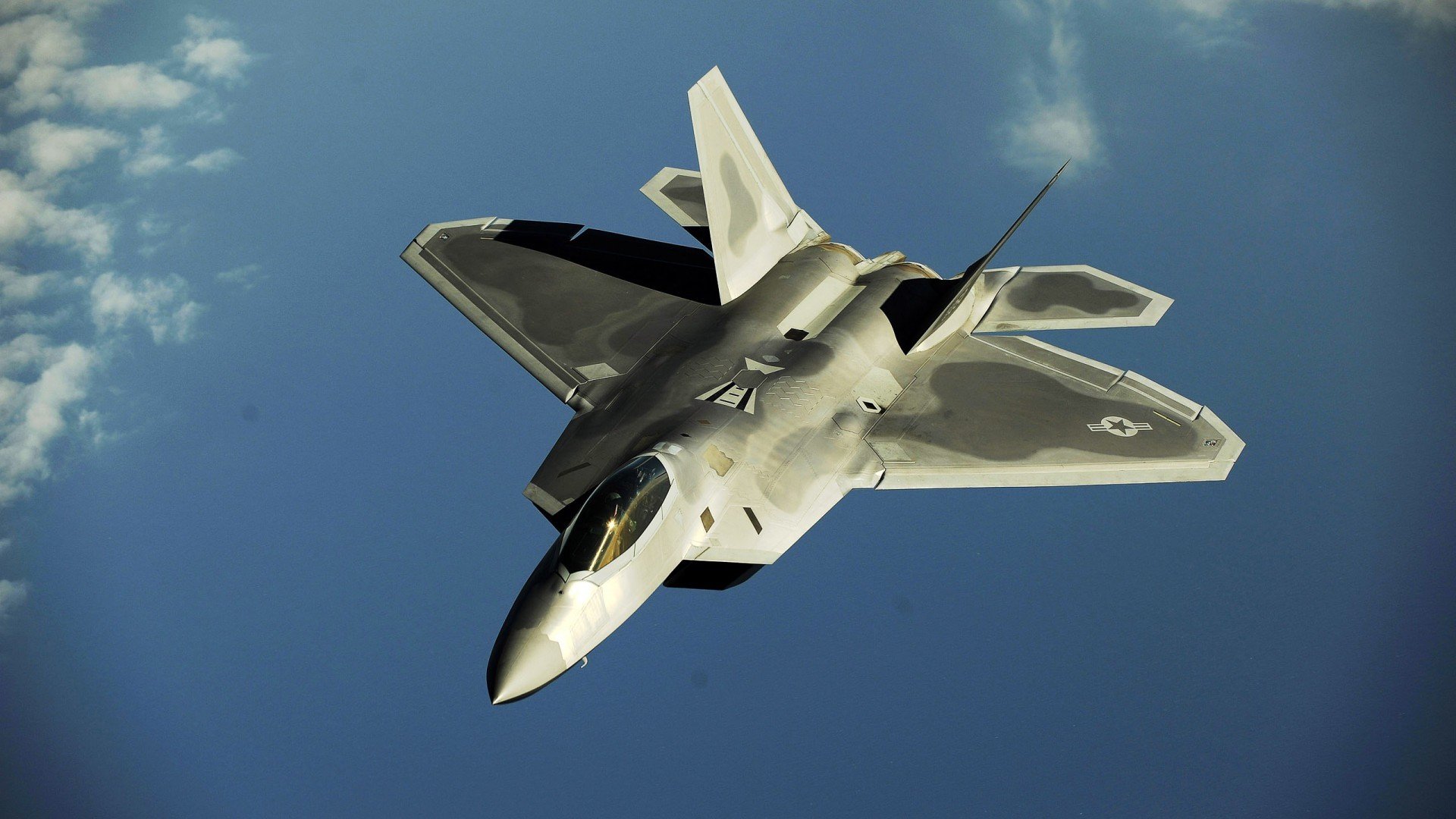 艺术巴黎!当苏亚雷斯的狩猎本能撕裂诗意防线